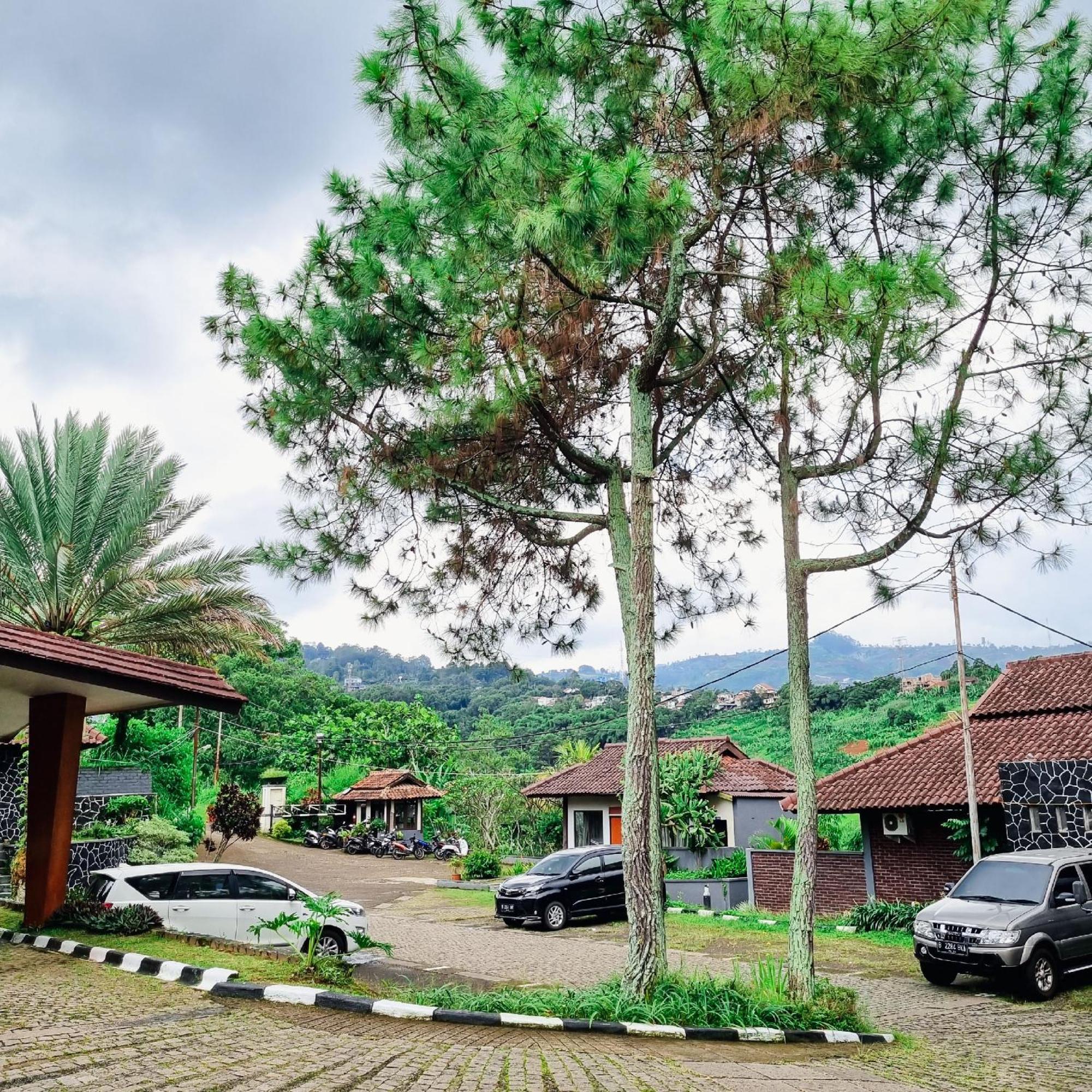 Dago Highland Resort Cimenyan Exterior foto